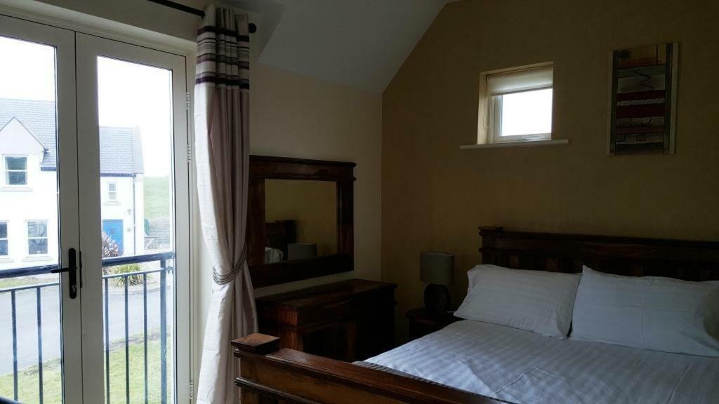 Doolin Court Vila Exterior foto